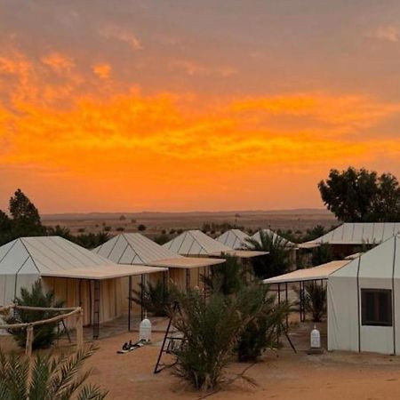 Toop Luxury Camp Hotel Мерцуга Екстериор снимка
